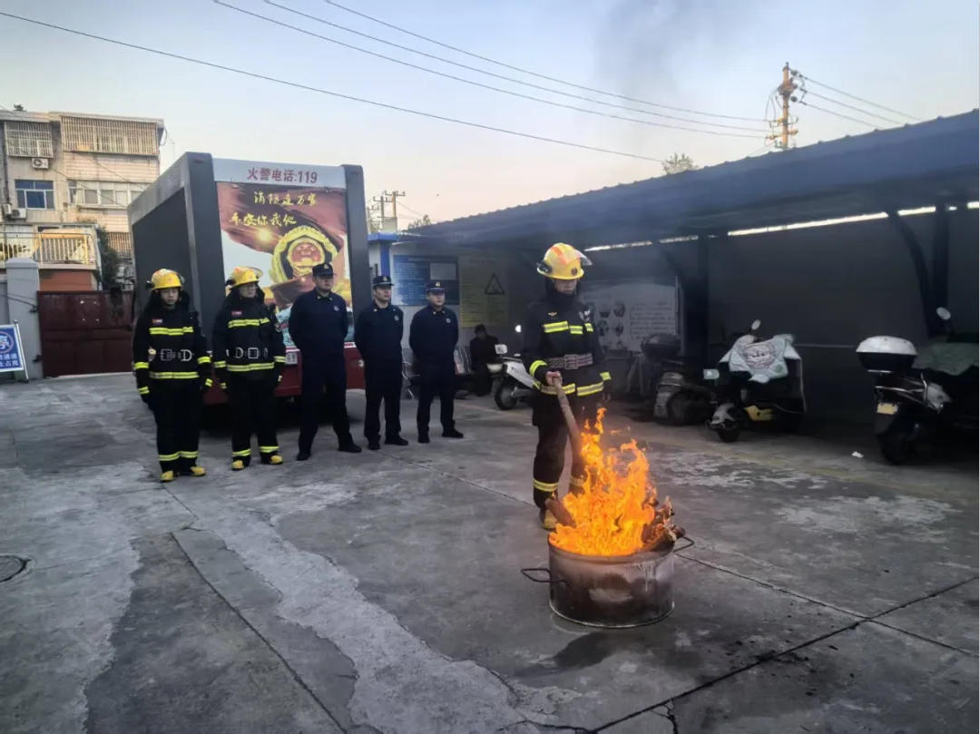 筑牢消防安全防线 守护医院生命通道----消防知识专题培训